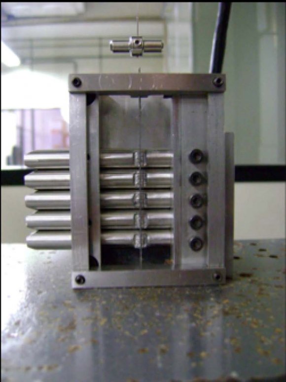 Figure 2: Device structure adapted to a machine EMIC DL2000.